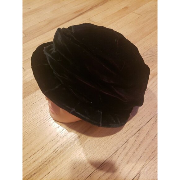 Laura Ashley 1980’s Vintage Cloche Hat Black Purple Velvet Great Britain main image 9
